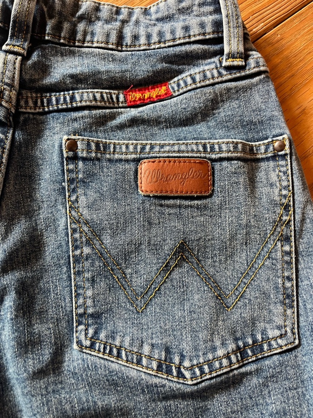 Wrangler Cowboy Cut Slim Fit Stonewash - size 1